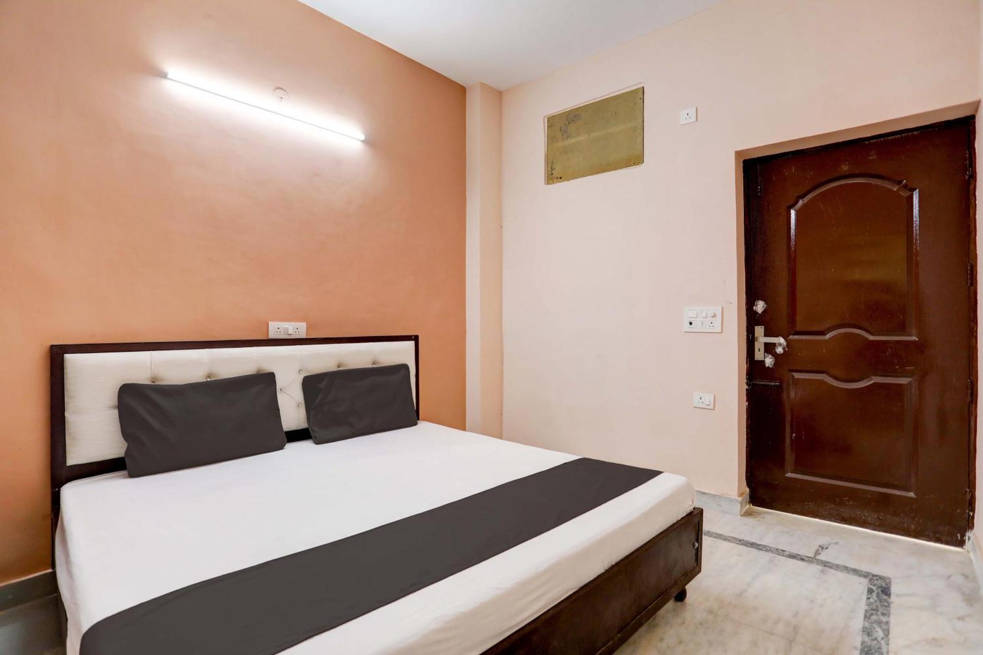 Hotel O Tilak Hotel 24 Sector 27 Near By Vinayak Hospital Gali No-6 Noida Exterior foto
